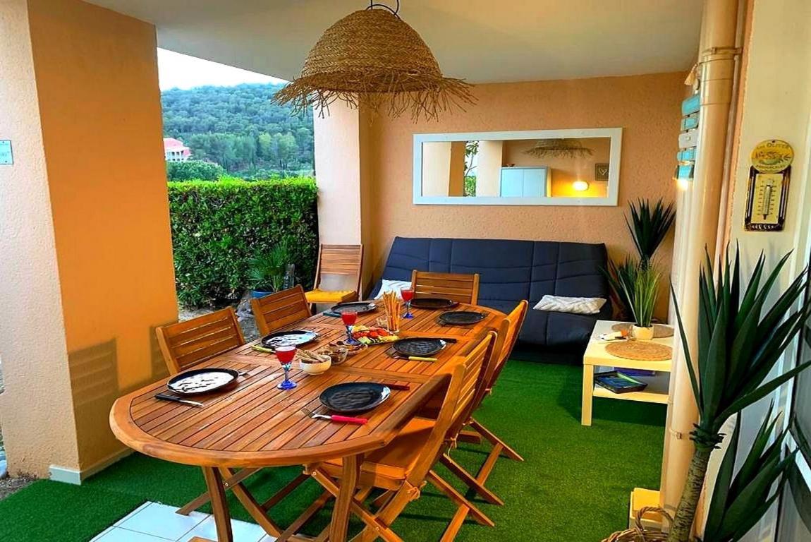 Dans Un Cadre D'Exception, Vue Mer Panoramique A Agay Cote D'Azur, Village Vacances Cap Esterel, T2 Avec Jardin, Golf, Climatisation, Wifi, 5 Piscines Saint-Raphaël エクステリア 写真
