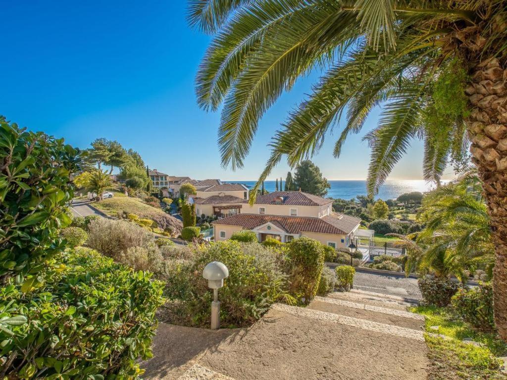 Dans Un Cadre D'Exception, Vue Mer Panoramique A Agay Cote D'Azur, Village Vacances Cap Esterel, T2 Avec Jardin, Golf, Climatisation, Wifi, 5 Piscines Saint-Raphaël エクステリア 写真